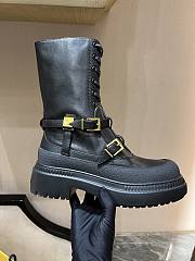 Bagsaaa Fendi Delfina leather biker boots in black - 3