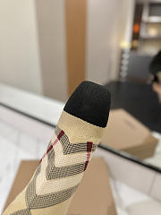 Bagsaaa Burberry check-pattern knit sock ankle boots beige - 3