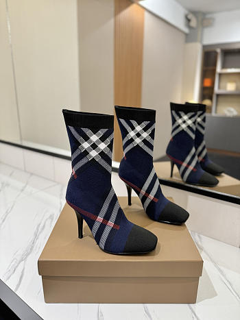 Bagsaaa Burberry check-pattern knit sock ankle boots navy blue