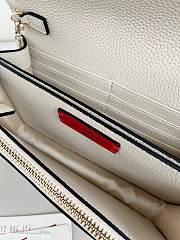 Bagsaaa Valentino Garavani Rockstud WOC in white grainy - 21cm - 4