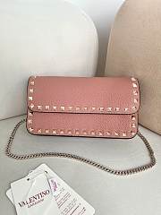 Bagsaaa Valentino Garavani Rockstud WOC in pink grainy - 21cm - 1