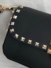 Bagsaaa Valentino Garavani Rockstud crossbody bag black - 24cm - 4