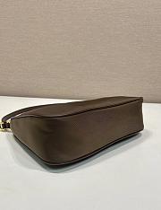 Bagsaaa Prada Re-Edition 2005 Re-Nylon and Saffiano mini bag 1N204X brown - 22cm - 3