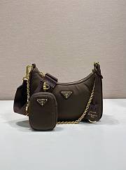 Bagsaaa Prada Re-Edition 2005 Re-Nylon bag 1BH204 brown - 22cm - 1