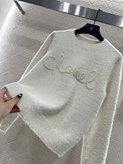 Bagsaaa Chanel sweater with the brand name embroidered white - 3