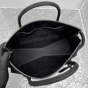 Bagsaaa Alaïa Le Teckel tote bag in black suede - 30cm - 4