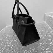 Bagsaaa Alaïa Le Teckel tote bag in black suede - 30cm - 3