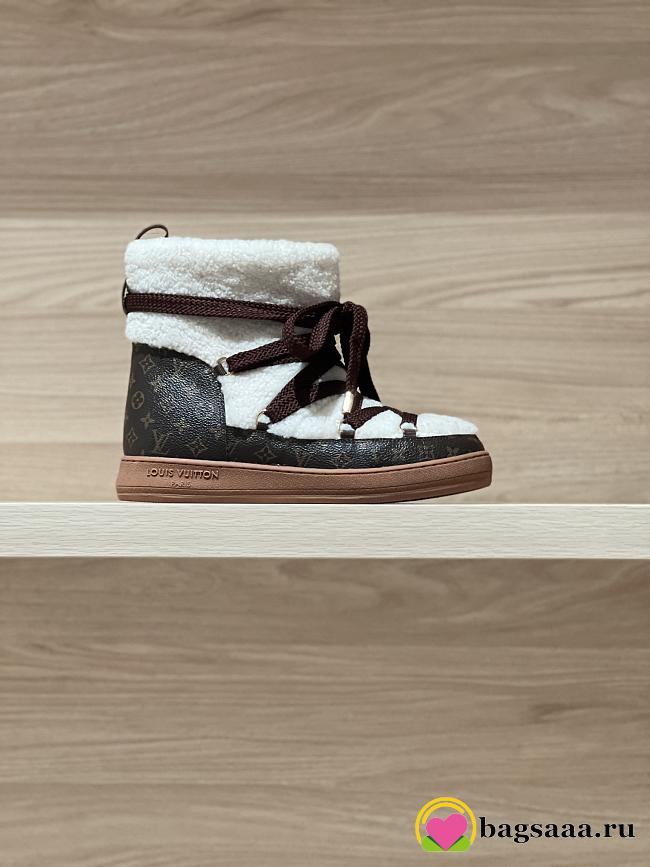 Bagsaaa Louis Vuitton LV Cloud Lace-Up Ankle Boot Sneaker cream shearling - 1
