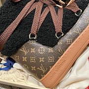 Bagsaaa Louis Vuitton LV Cloud Lace-Up Ankle Boot Sneaker black shearling - 4