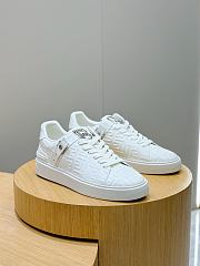 Bagsaaa Balmain white monogram-embossed leather sneakers - 1