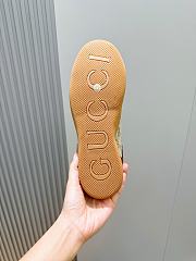 Bagsaaa Gucci Shift sneaker in GG canvas with suede trims in beige and brown - 3