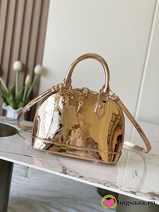 Bagsaaa Louis Vuitton Alma BB handbag in a metallic copper finish gold - 23.5cm - 1