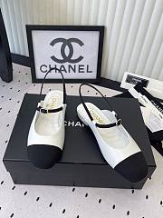 Bagsaaa Chanel leather Mary Jane flats in white and black with an ankle strap - 3