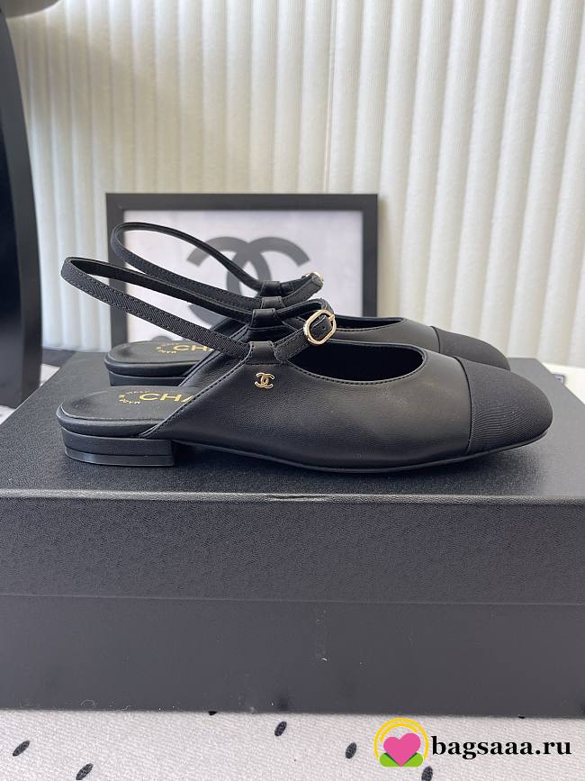 Bagsaaa Chanel leather Mary Jane flats in black with an ankle strap - 1