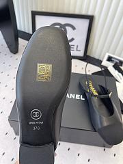 Bagsaaa Chanel leather Mary Jane flats in black with an ankle strap - 2