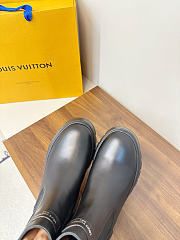 Bagsaaa Louis Vuitton Ruby Flat Ankle Boots in black - 2