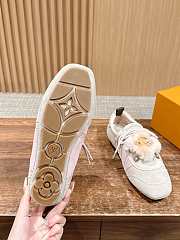 Bagsaaa Louis Vuitton LV Sneakerina sneaker ballerinas in taupe suede - 4