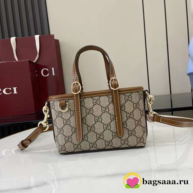Bagsaaa Gucci Emblem mini bag 855491 beige and brown fabric - 17.5cm - 1