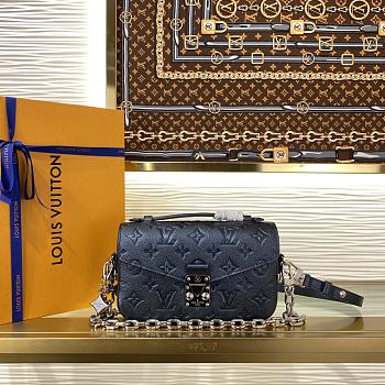 Bagsaaa Louis Vuitton Pochette Métis East West handbag navy blue - 21.5cm