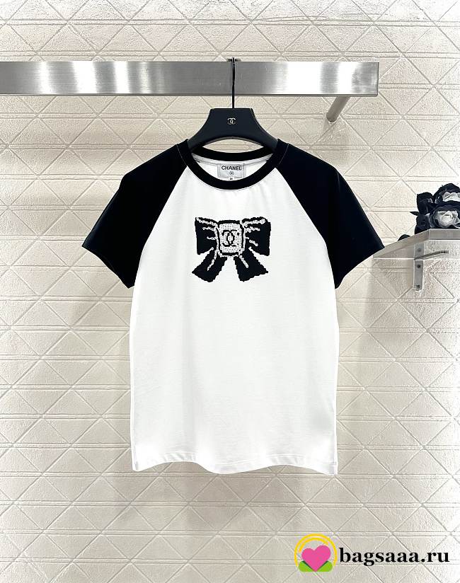 Bagsaaa black and white Chanel T-shirt  - 1