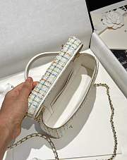 Bagsaaa Chanel 25C white and multicolor tweed vanity bag - 19.5cm  - 3