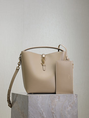 Bagsaaa LE 37 in shiny leather 742828 beige - 20 X 25 X 16 CM