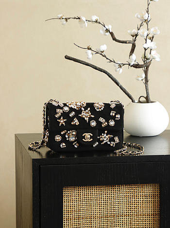 Bagsaaa Chanel Mini Classic Handbag A69900 Black, Crystal & Golden - 20cm