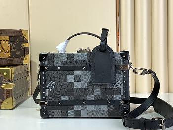 Bagsaaa Louis Vuitton Handle Trunk D16 in Damoflage Black canvas - 24cm