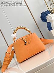 Bagsaaa Louis Vuitton Capucines Mini handbag in orange Taurillon leather - 21cm - 1