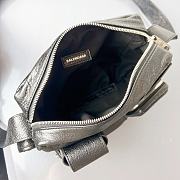Bagsaaa Balenciaga Superbusy sling bag in black Arena - 22cm - 4
