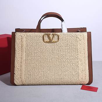 Bagsaaa Valentino Garavani VLogo Signature raffia tote bag with brown leather - 48cm