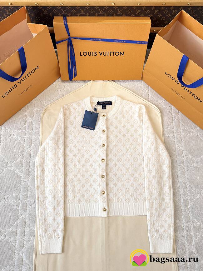 Bagsaaa Louis Vuitton Monogram Brushed Knit Cardigan beige - 1