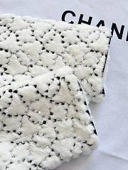 Bagsaaa Chanel sherpa white jacket with black trim - 4