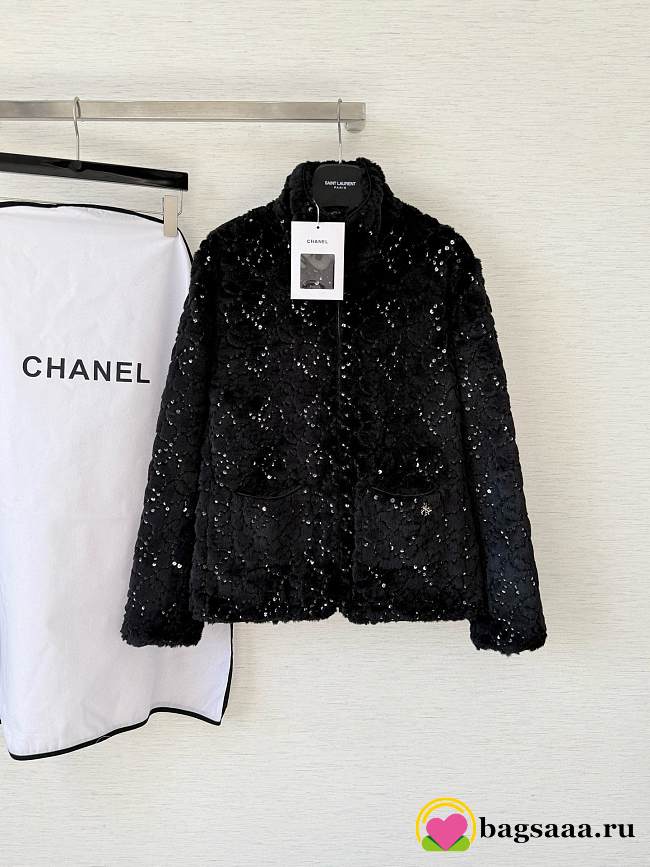 Bagsaaa Chanel sherpa black jacket - 1