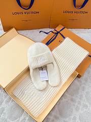 Bagsaaa Louis Vuitton LV Headline Beanie in the Blanc color - 1