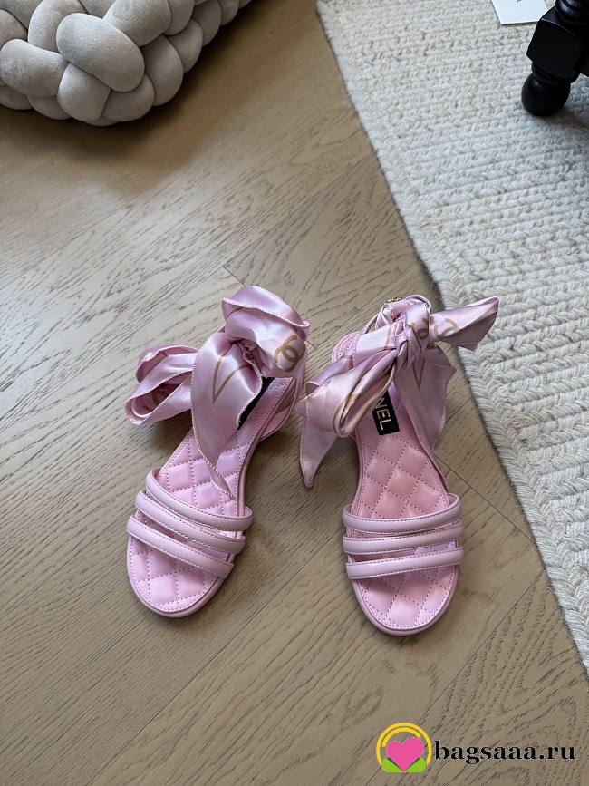Bagsaaa Chanel Sandals G46940 pink Lambskin & Silk - 1