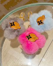 Bagsaaa Louis Vuitton Vivienne Fur Key Holders set 3 - 1