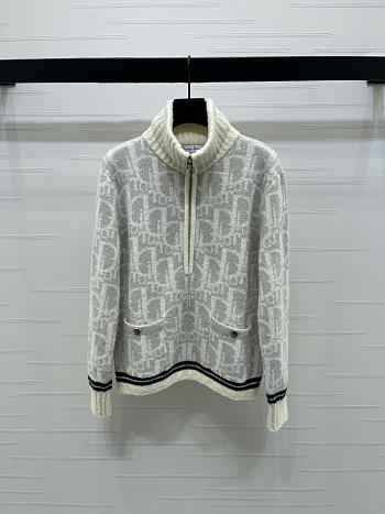 Bagsaaa Dior Oblique pattern half-zip sweater in a gray and white wool blend
