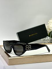 Bagsaaa Balenciaga Bossy Round (BB0324SK) sunglasses in black - 1