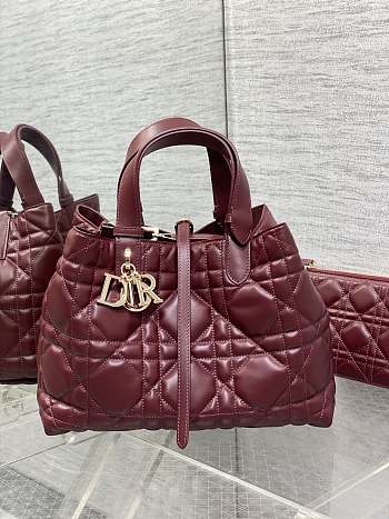 Bagsaaa Medium Dior Toujours Bag Plum Macrocannage Calfskin - 28.5cm