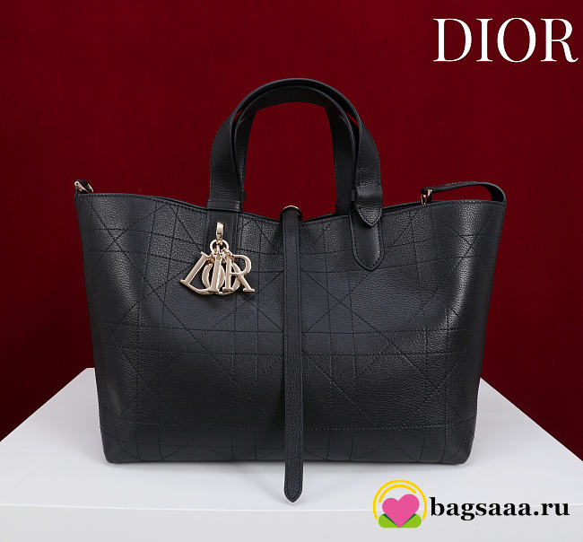 Bagsaaa Medium Dior Toujours Bag Black Flat Macrocannage Calfskin - 28.5cm - 1