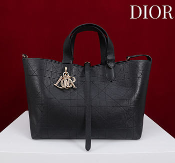 Bagsaaa Medium Dior Toujours Bag Black Flat Macrocannage Calfskin - 28.5cm