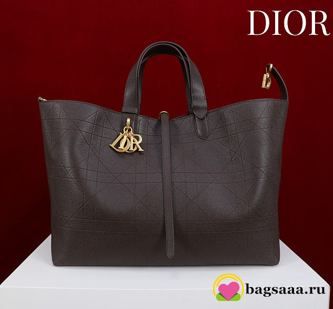 Bagsaaa Large Dior Toujours Bag Chocolate Brown Flat Macrocannage Shiny Grained Calfskin 37cm - 1