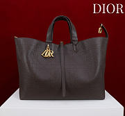 Bagsaaa Large Dior Toujours Bag Chocolate Brown Flat Macrocannage Shiny Grained Calfskin 37cm - 1