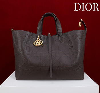 Bagsaaa Large Dior Toujours Bag Chocolate Brown Flat Macrocannage Shiny Grained Calfskin 37cm