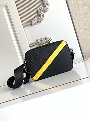 Bagsaaa Fendi FF Diagonal Stripe Camera Crossbody Bag in black - 22cm  - 1
