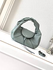 Bagsaaa Fendi Spy small leather bag in a green (matcha) color - 32cm - 1