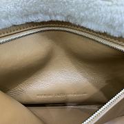 Bagsaaa Balenciaga Rodeo medium brown suede shoulder bag with a white shearling - 35cm - 3