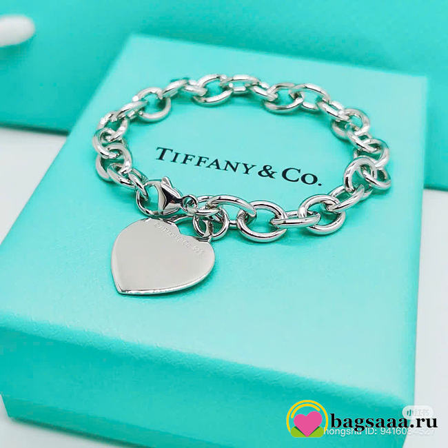 Bagsaaa Return to Tiffany Heart Tag Charm Bracelet in Silver - 1