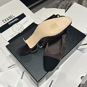 Bagsaaa Chanel slingback pumps in brown and black suede - 2